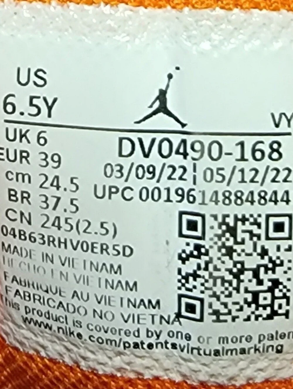 Jordan Max Aura 4 (GS) White Safety Orange Pinksicle DV0490-168 Size 6.5Y